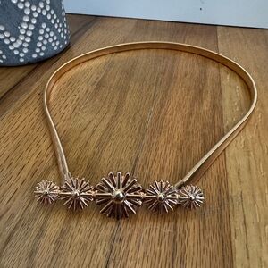 Gold Floral Stretchy Belt